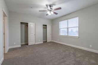 Aspen Grove Apartments in Salem, OR - Foto de edificio - Interior Photo