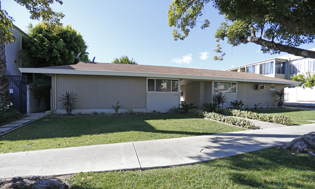 555 S Los Robles Ave in Pasadena, CA - Building Photo - Building Photo