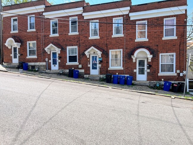 property at 902-908-908 McCandless Ave