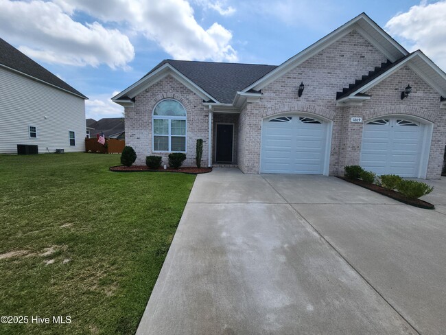 1809 Cambria Dr in Greenville, NC - Foto de edificio - Building Photo