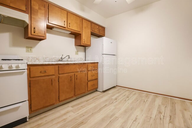 property at 5828 Erskine St