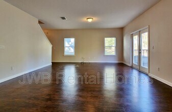 1325 Ottawa Ave. in Jacksonville, FL - Building Photo - Building Photo
