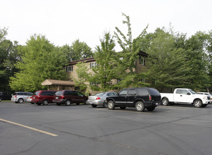 Southwood Apartments in Garrettsville, OH - Building Photo - Building Photo