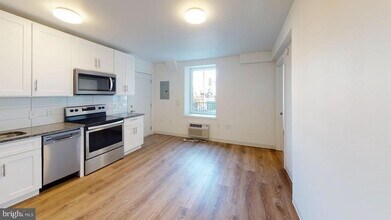 5850 N 13th St, Unit 102 in Philadelphia, PA - Building Photo - Building Photo