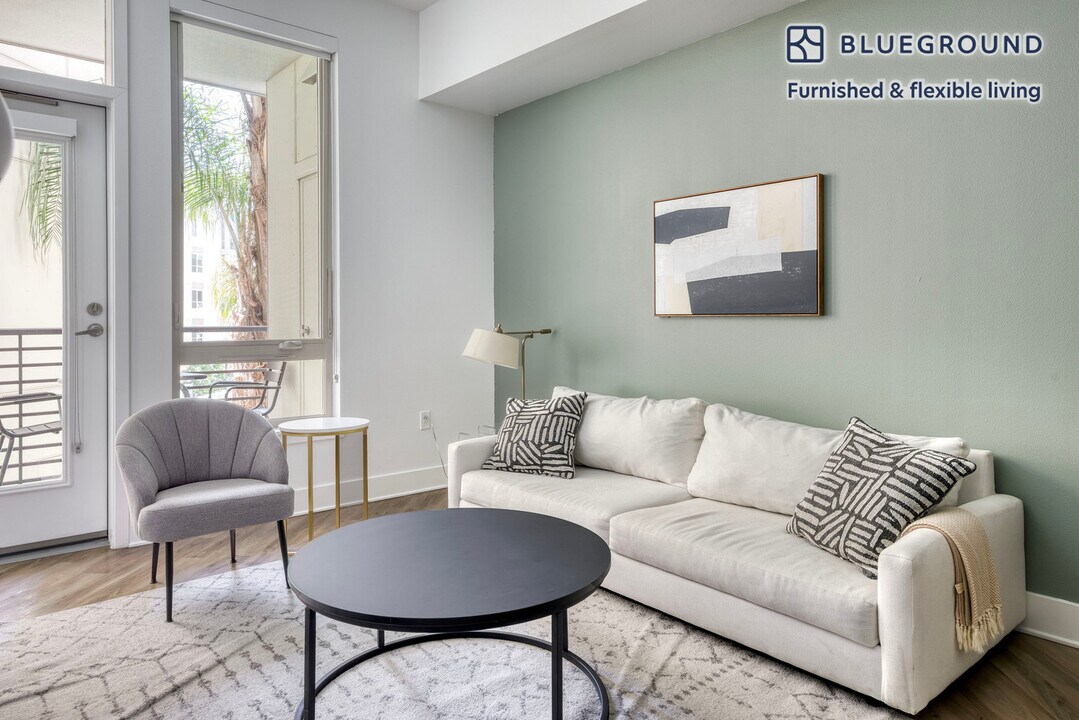 235 Olson Way, Unit FL4-ID1384 in Sunnyvale, CA - Building Photo