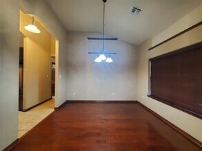 2802 NE Scottsdale Cir in Lawton, OK - Building Photo - Building Photo
