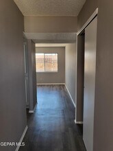3012 Roy Pace Dr in El Paso, TX - Foto de edificio - Building Photo