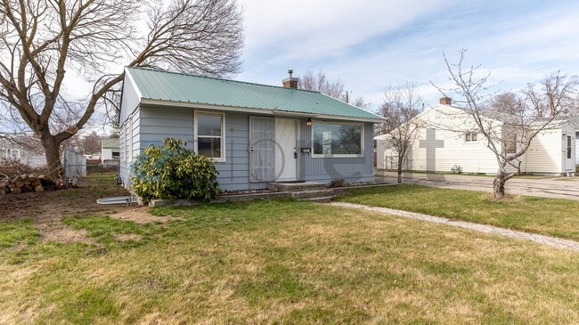 property at 5703 N Alberta St