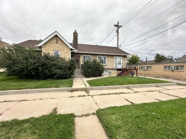2815 Central Ave