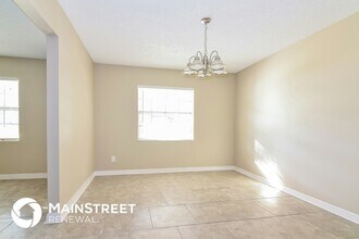 510 Lisa Ln in Brandon, FL - Building Photo - Building Photo
