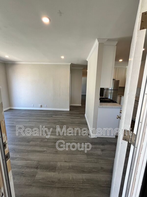 4143 Van Dyke Ave in San Diego, CA - Building Photo - Building Photo