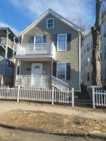 969 Maplewood Ave in Bridgeport, CT - Building Photo