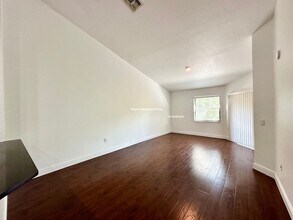 7767 Sugar Bend Dr in Orlando, FL - Building Photo - Building Photo