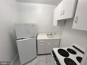 318 S Braddock St in Winchester, VA - Foto de edificio - Building Photo