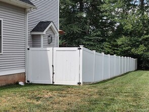 70 Court St in Cromwell, CT - Building Photo - Building Photo