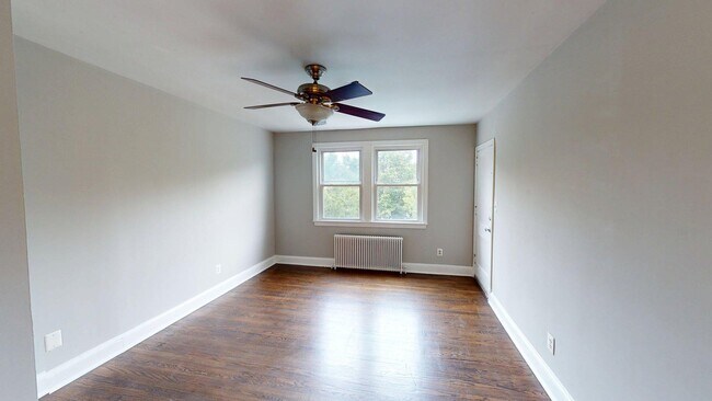 321 Adams St NE, Unit 4 in Washington, DC - Building Photo - Building Photo