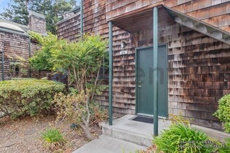 454 Bolinger Common in Fremont, CA - Building Photo - Building Photo