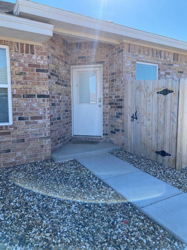 525 N Chicago Ave in Lubbock, TX - Foto de edificio - Building Photo