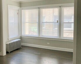 5057 N Damen Ave in Chicago, IL - Building Photo - Building Photo