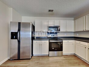 186 Chemistry Cir in Ladson, SC - Building Photo - Building Photo