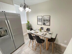 4723 Peabody Ave in Cincinnati, OH - Foto de edificio - Building Photo