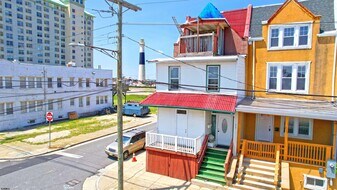 219 Oriental Ave in Atlantic City, NJ - Building Photo