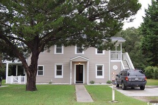 205 5th Ave N in North Myrtle Beach, SC - Building Photo