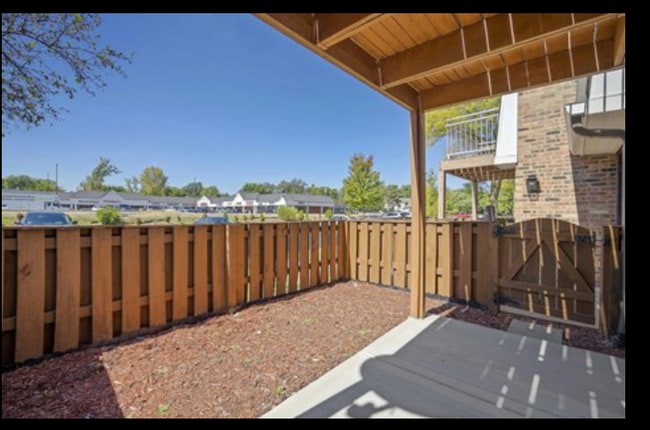 property at 1906 Plum Grove Rd