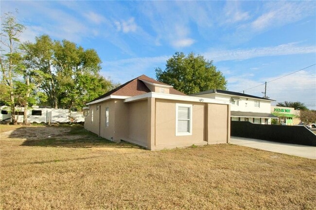 property at 610 Dundee Rd