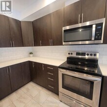 1026 Hydrangea Ave in Ottawa, ON - Building Photo - Building Photo