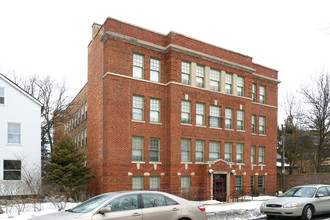 Claridge Hotel Apartments in Evanston, IL - Building Photo - Building Photo