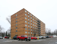 Waterstone Place Apartments in Warren, OH - Foto de edificio - Building Photo