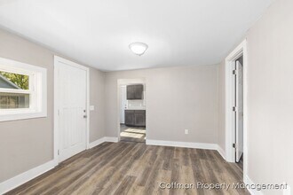 2065 Johanna Ave SW in Wyoming, MI - Building Photo - Building Photo