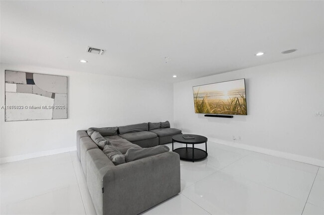 3526 SW 173rd Way in Miramar, FL - Building Photo - Building Photo