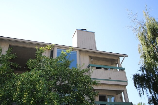 property at 5612 Chilkoot Ct