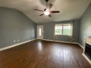16324 Heartland Ln in St. Robert, MO - Building Photo - Building Photo