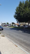 705-713 W Rosecrans Ave in Compton, CA - Building Photo - Building Photo