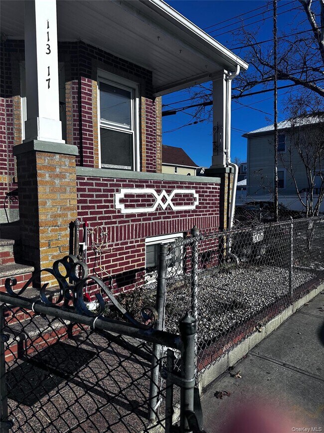 113-17 95th Ave in Queens, NY - Building Photo - Building Photo
