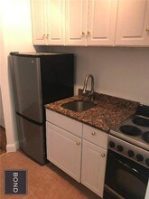 403 E 87th St-Unit -#D5 in New York, NY - Building Photo - Building Photo