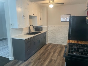 4639 Cedar Ave S in Minneapolis, MN - Building Photo - Building Photo