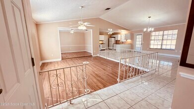 301 Nesbitt St in Palm Bay, FL - Building Photo - Building Photo