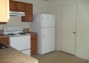 152 Ryan Cir, Unit D in Nolanville, TX - Building Photo - Building Photo