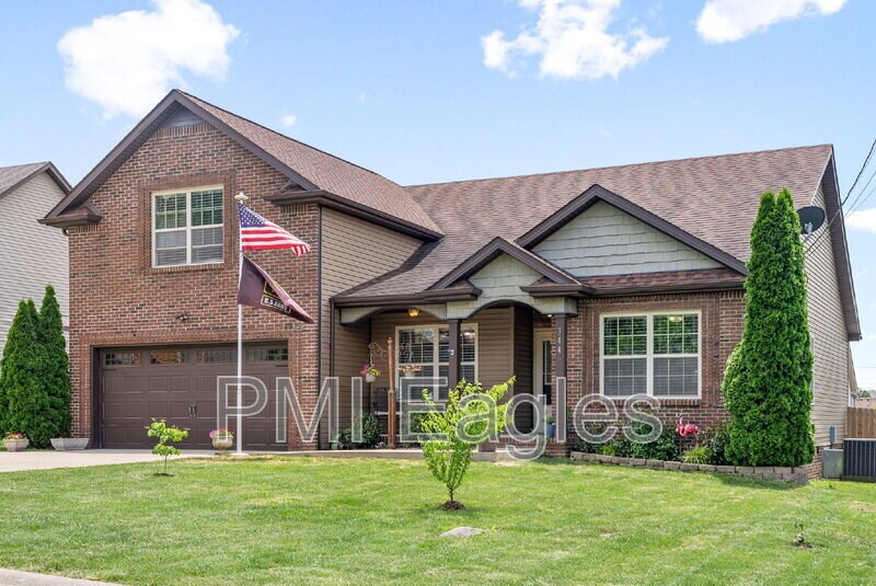 3446 Bradfield Dr in Clarksville, TN - Building Photo