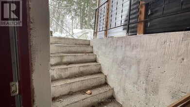 15 West Hill Dr in Toronto, ON - Building Photo - Building Photo