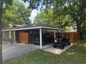 2167 Gruene Rd in New Braunfels, TX - Building Photo - Building Photo
