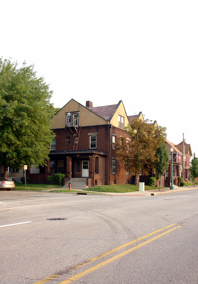 205 Shorb Rd NW in Canton, OH - Building Photo - Building Photo