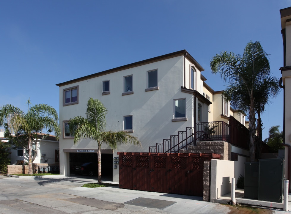 7536 Draper Ave in La Jolla, CA - Foto de edificio