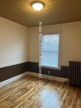 591 Main St, Unit 11 in Bangor, ME - Building Photo - Building Photo