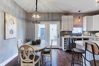 1023 Fountain View Dr photo'