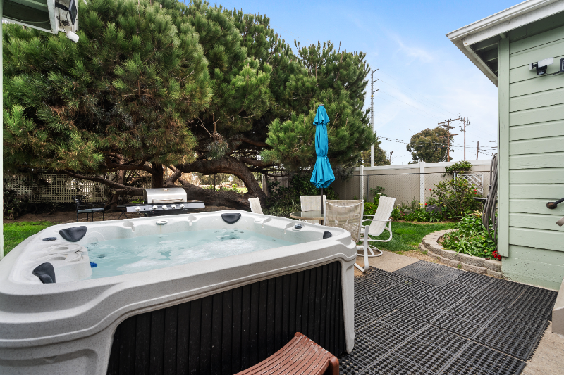 514 Sunset Dr in Oceanside, CA - Building Photo